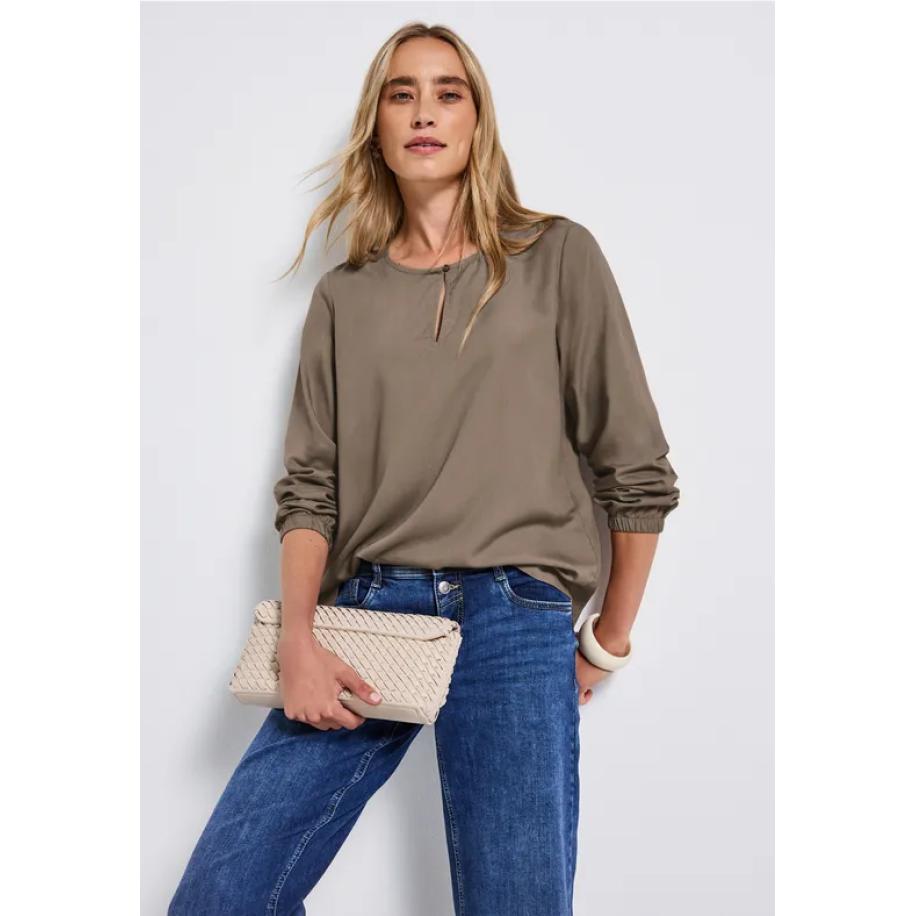 Street One Blouse met ronde hals en uitsnijding Bruin