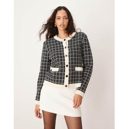 YAS Gebreid vest met ruitmotief in zwart en crème-Veelkleurig