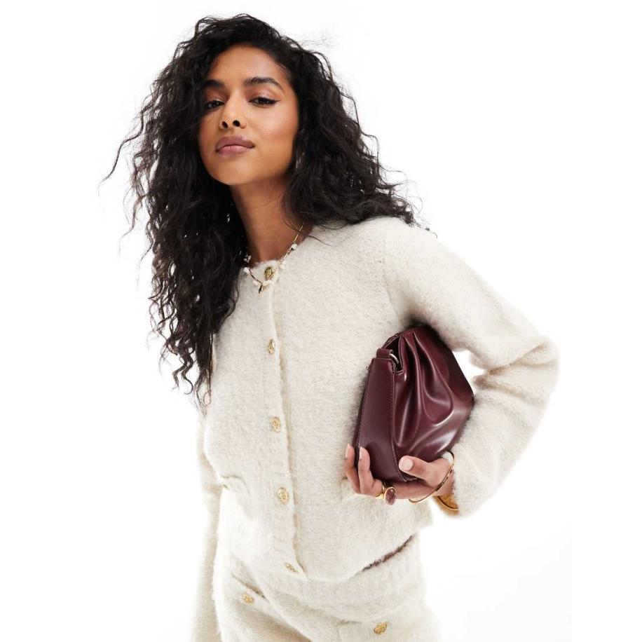 ASOS DESIGN Vest met ronde hals van bouclé garen in crème-Wit Wit