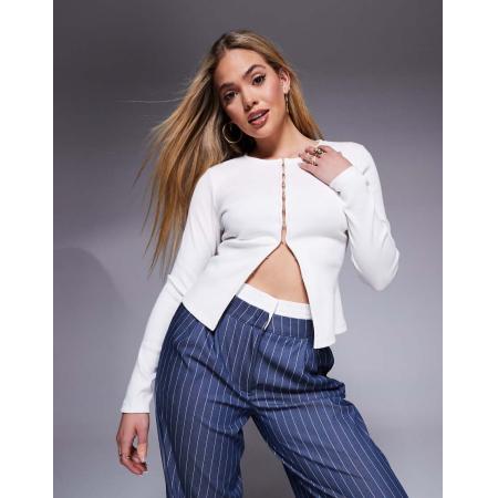 ASOS DESIGN Geribbeld vest met haak-en-oogsluiting aan de voorkant in ecru-Wit