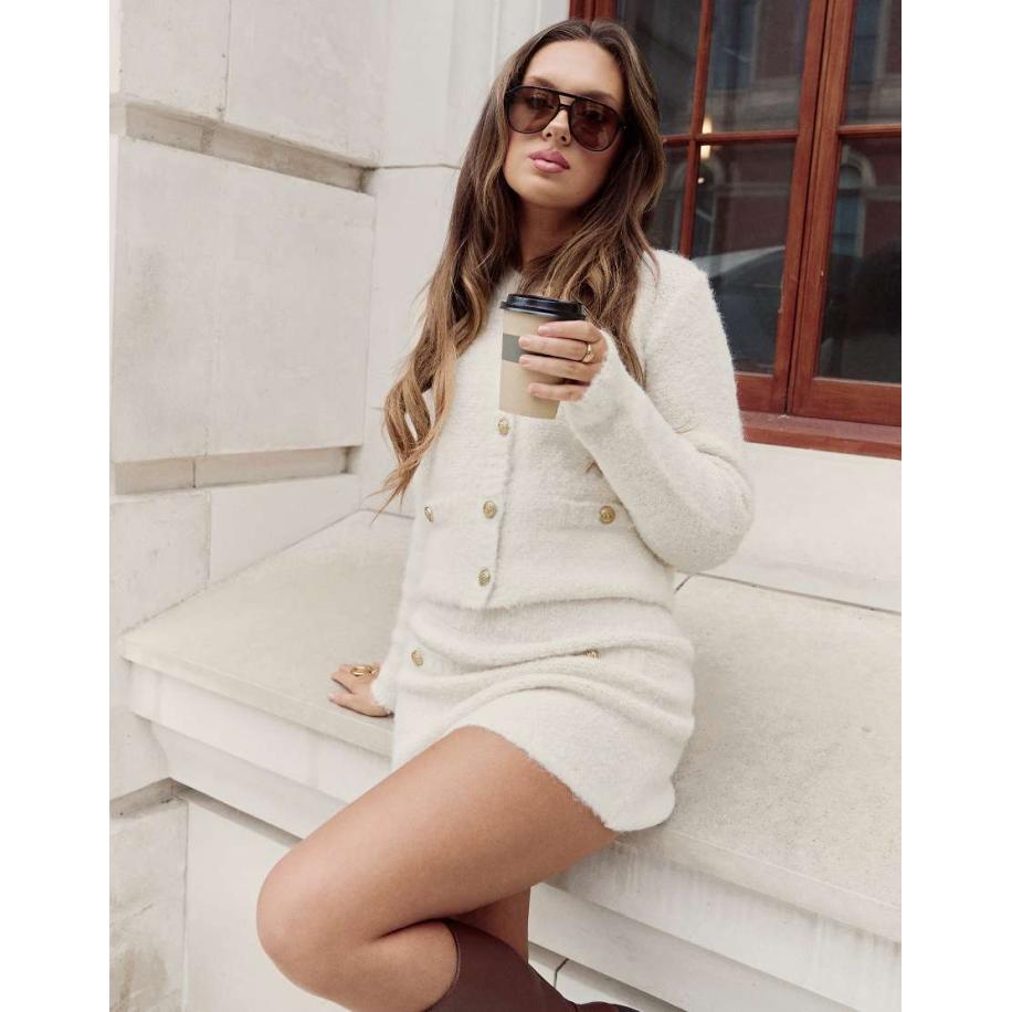 The Frolic x Bella Stovey Exclusives Gebreid vest met knopen en zakken in crème, deel van co-ord set-Wit Wit