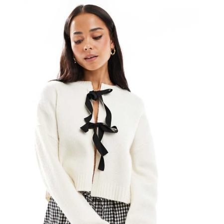 Brave Soul Vest met strikjes aan de voorkant in crème en zwart-Wit