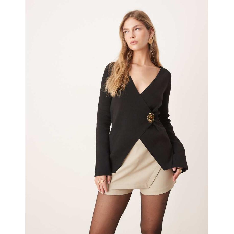 Pretty Lavish Asymmetrisch gebreid vest met lange pasvorm in zwart Zwart