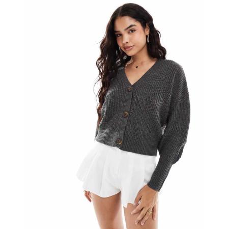 Vero Moda Grofgebreid vest met ribbels en knopen in asfaltgrijs