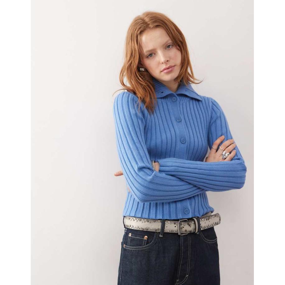 Weekday Jackie Hoogsluitend grofgebreid vest in blauw Blauw