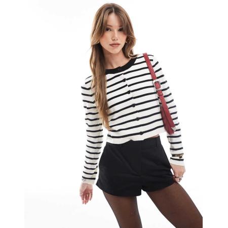 ONLY Cropped gebreid gestreept vest in zwart en wit