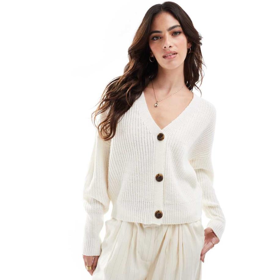 Vero Moda Grofgebreid geribbeld vest met knopen in crème-Wit Wit