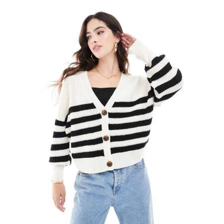 Vero Moda Grofgebreid geribbeld vest met knopen in wit-blauwe streep