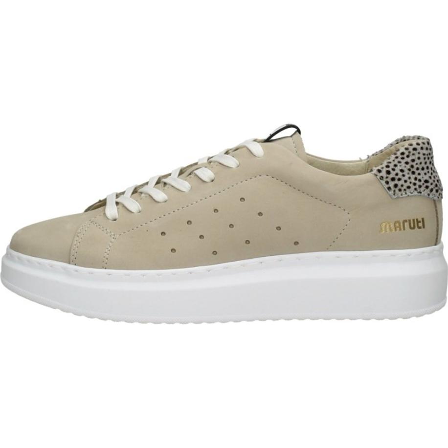 Maruti - Claire Bruin