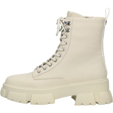 Steve Madden - Forecast