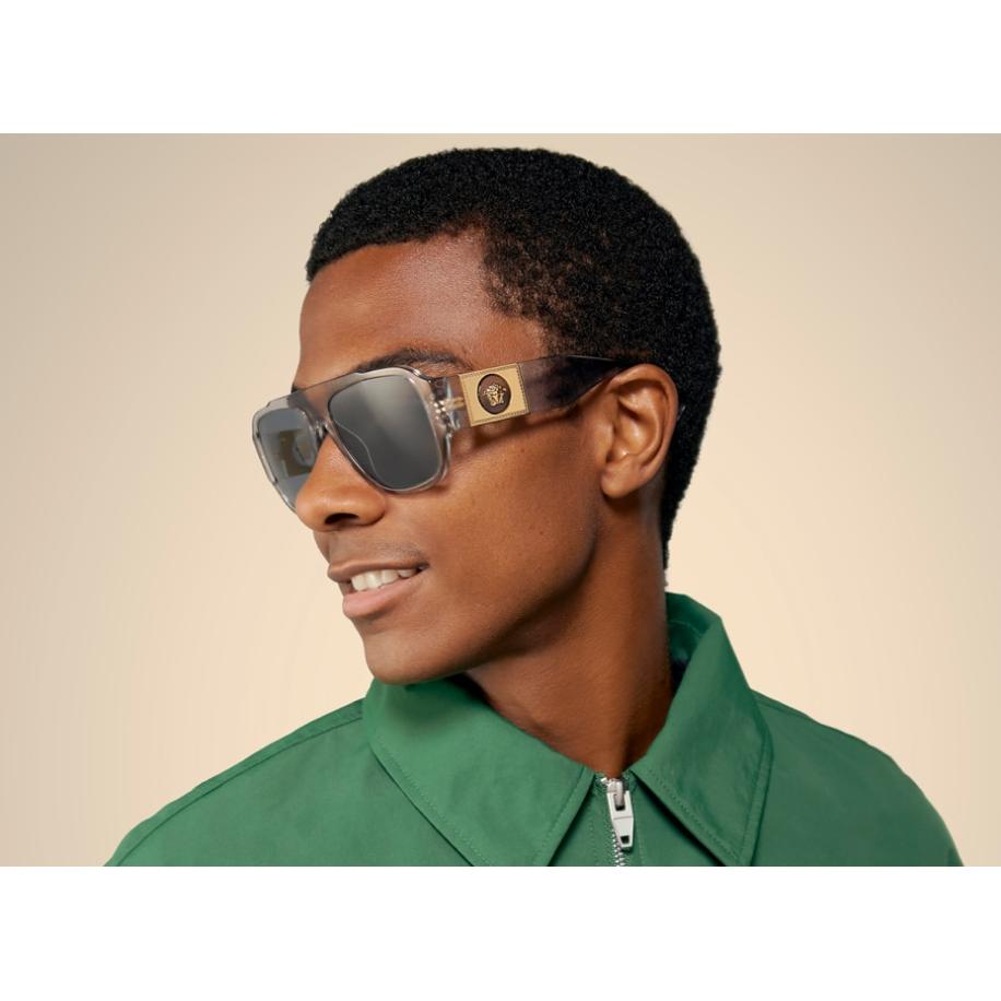 Versace Mannelijk Sunglass VE4436U - Framekleur: Transparant grijs, Lenskleur: Donkerblauw Blauw