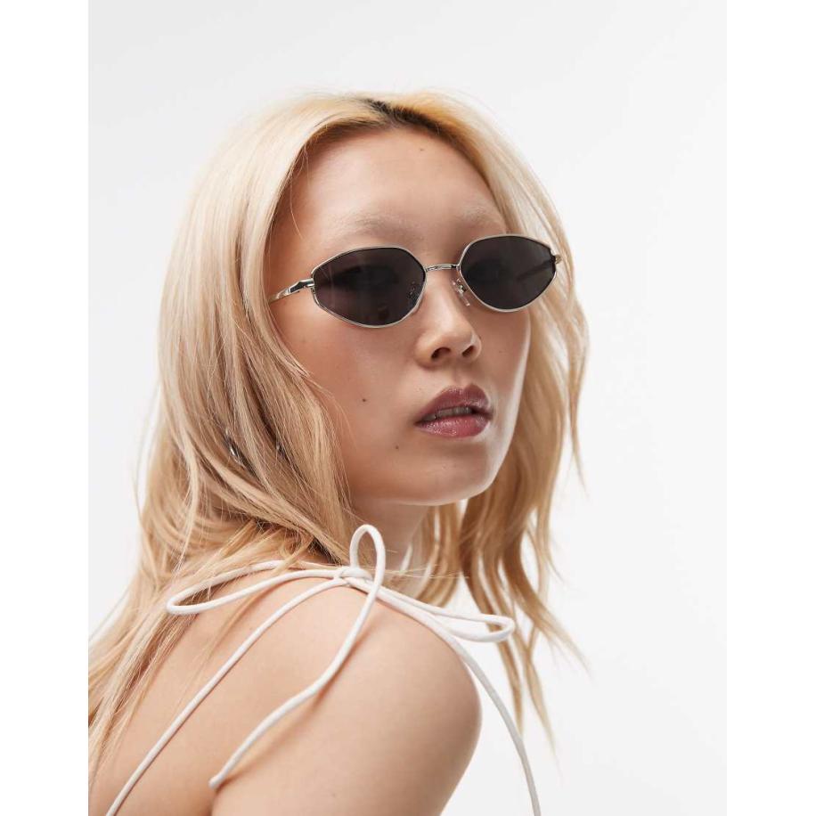 Topshop Lanzarote Metalen hoekige zonnebril in zilver Zilver