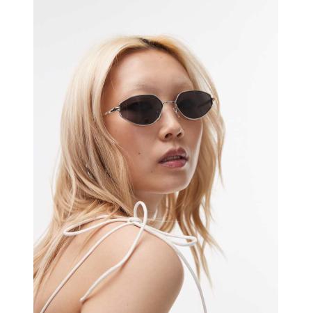 Topshop Lanzarote Metalen hoekige zonnebril in zilver