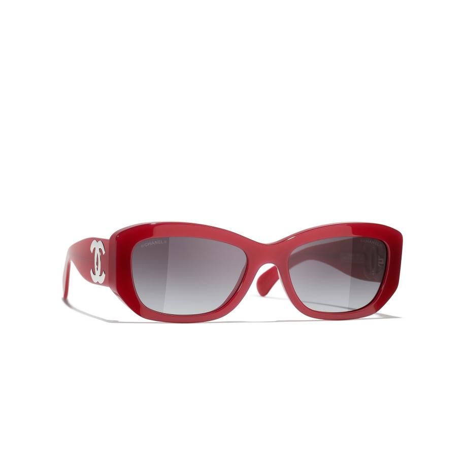 Chanel Vrouwelijk Sunglass Rectangle Sunglasses CH5493 - Framekleur: Exclusief melkachtig bordeaux, Lenskleur: Grijs Grijs