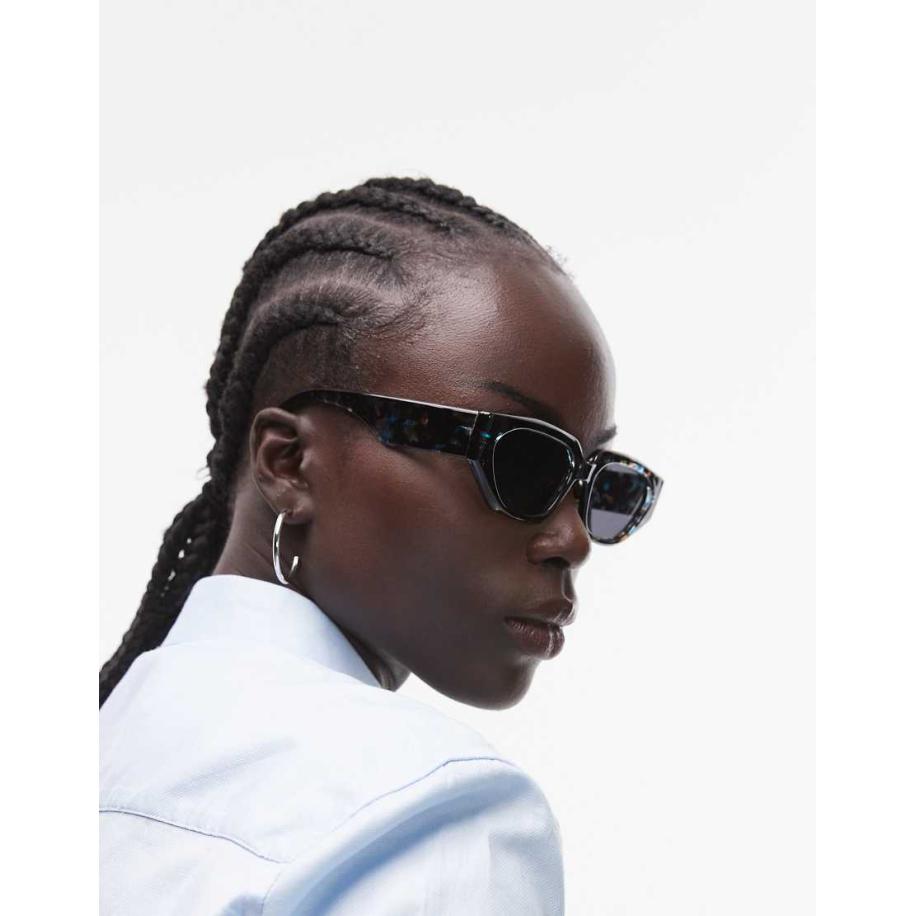 Topshop Croatia Hoekige cat eye zonnebril in blauwe tortoise-Bruin Bruin