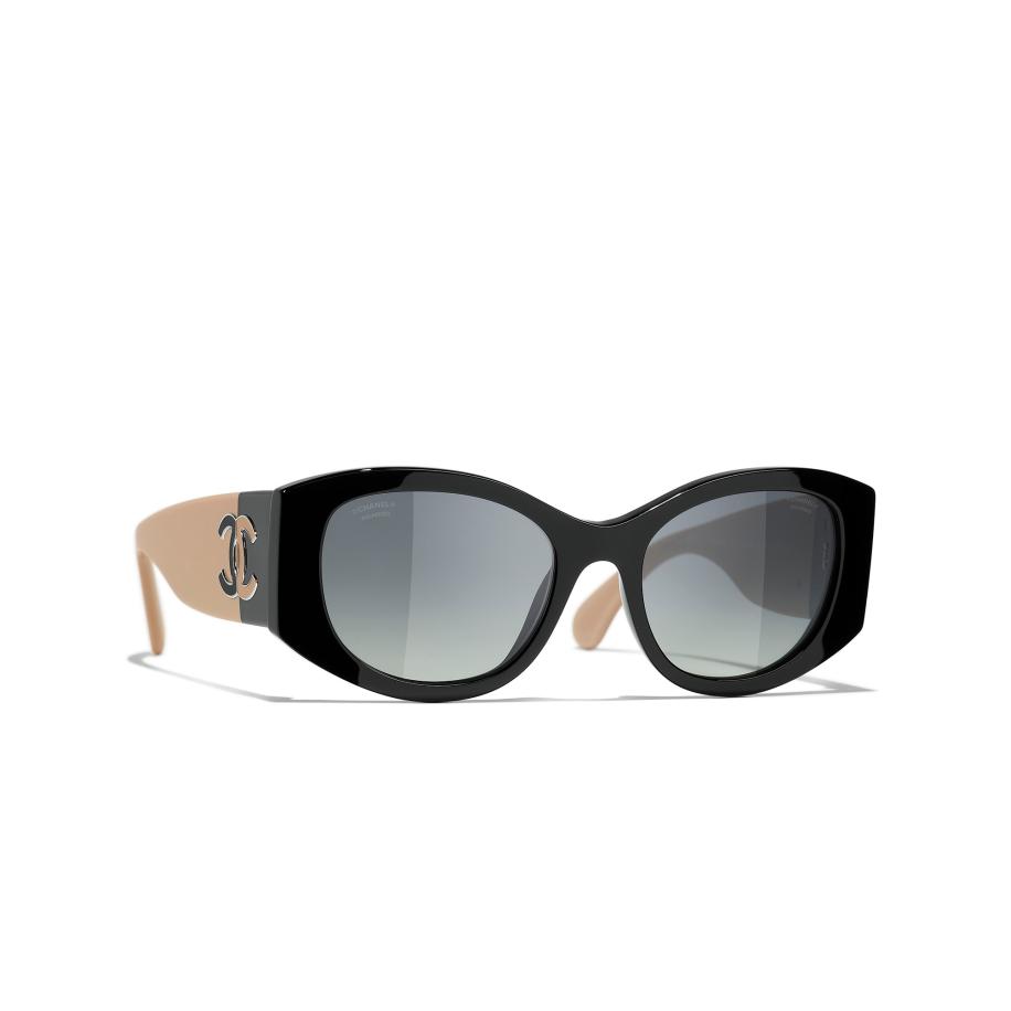 Chanel Vrouwelijk Sunglass Oval Sunglasses CH5524 - Framekleur: Zwart, Lenskleur: Grijs Grijs