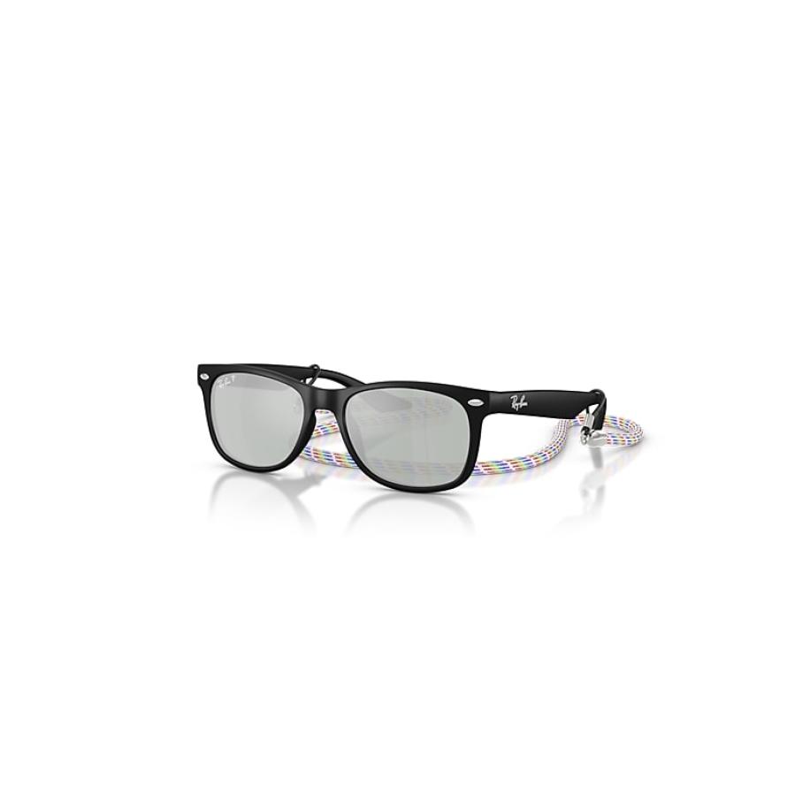 Ray-Ban New Wayfarer Kids Summer Capsule zonnebril Rubber Zwart montuur Groen glazen 47-15 Zwart