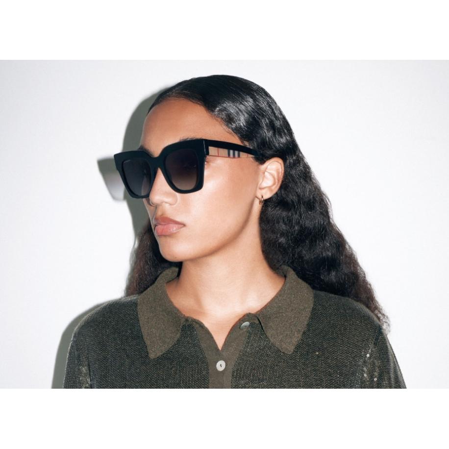 Burberry Vrouwelijk Sunglass BE4364 Kitty - Framekleur: Zwart, Lenskleur: Grijs Gradiënt Grijs