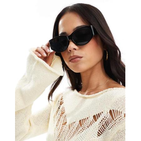 New Look Oversized ovale zonnebril in zwart